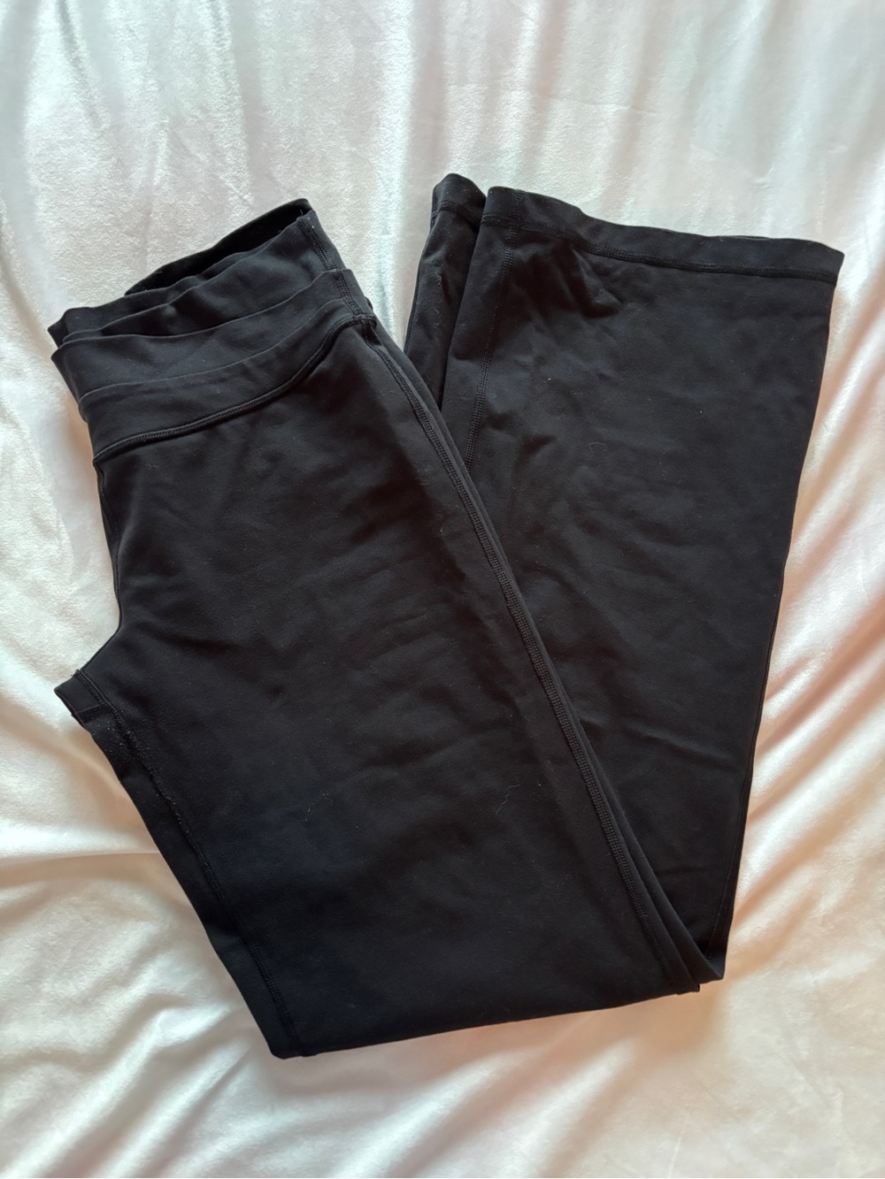 Lululemon Women’s Flare Black Leggings
